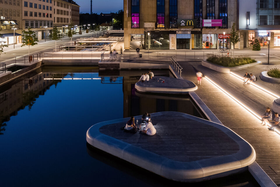 Der Kleine Kiel-Kanal in der Innenstadt Kiels von bgmr Landschaftsarchitekten.