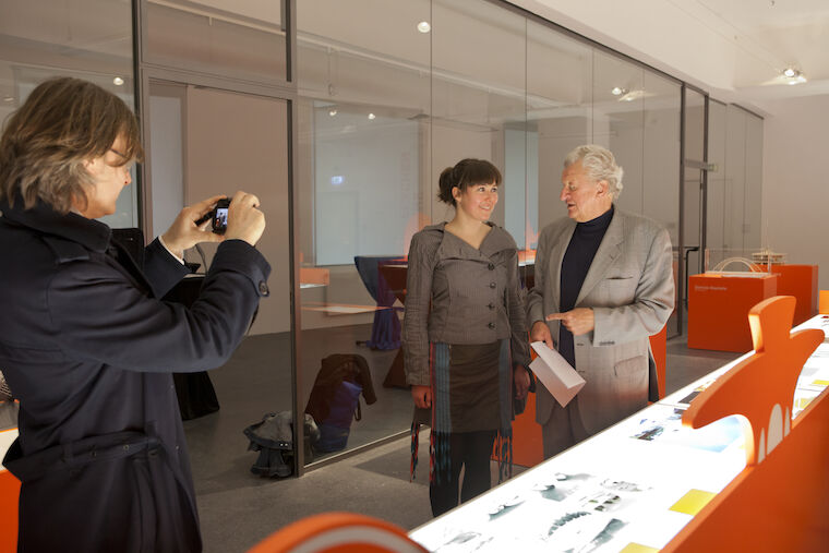 Stefan Polónyi im Gespräch mit Julia Zinnbauer. Foto: Claudia Dreyße