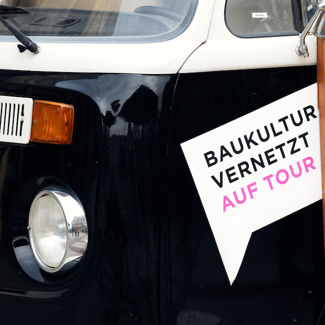 Baukultur vernetzt auf Tour in Bielefeld.