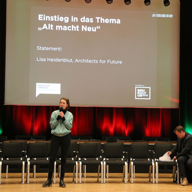 Baukultur vernetzt Netzwerktreffen „Alt macht Neu. Praktische Baukultur“ in der Stadthalle Gütersloh.