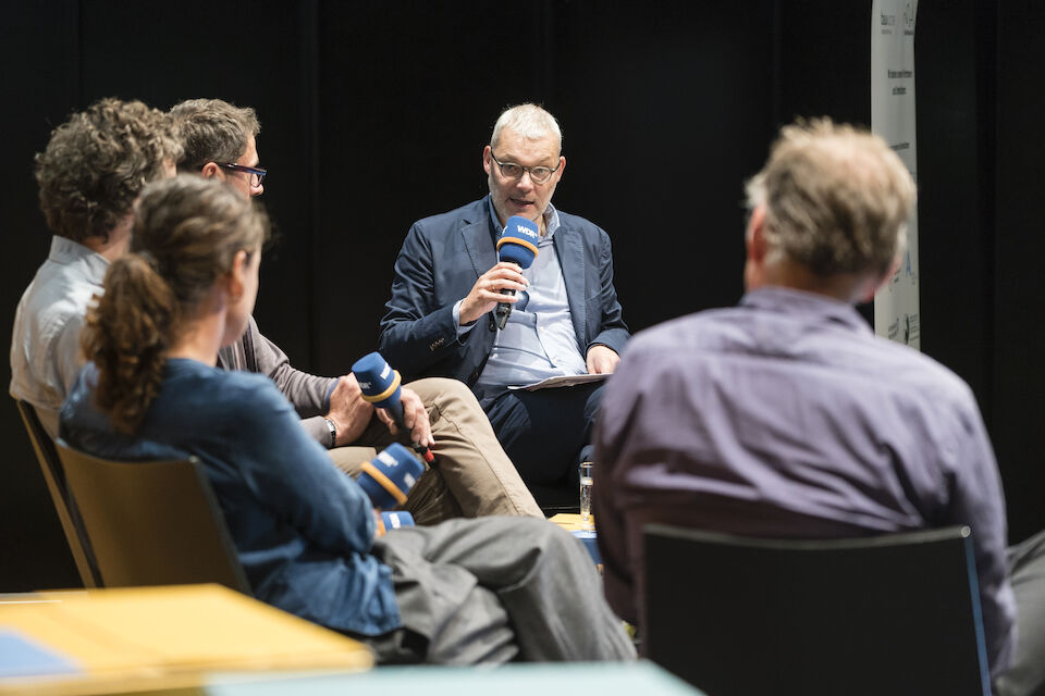 Jörg Biesler moderiert das Kulturpolitische Forum auf WDR 3.