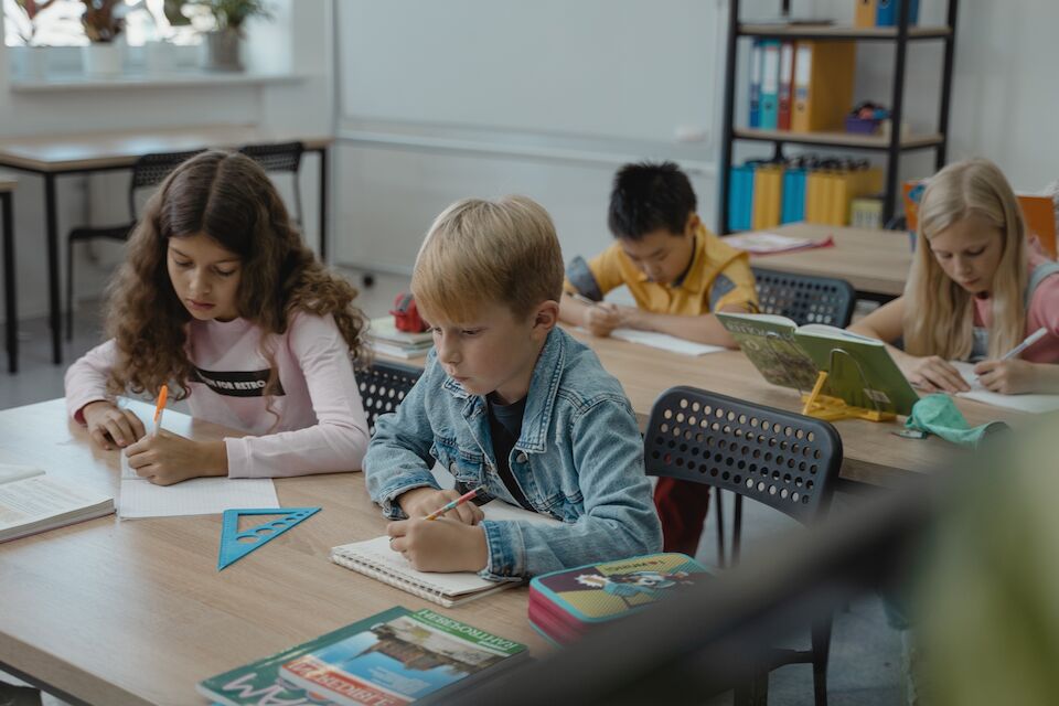 Kinder für ihre gestaltete Umwelt sensibilisieren, ist ein Ziel einer baukulturelle Bildung und Vermittlung.