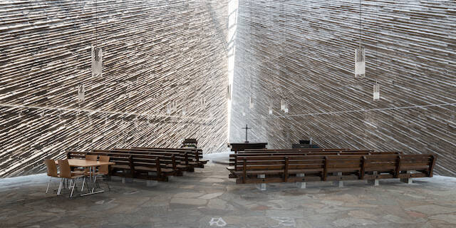 Kulturkirche Ost, Köln, Architekten Georg Rasch und Winfried Wolsky, 1968. Umnutzung und denkmalgerechte Sanierung, schultearchitekten, Köln, 2012.