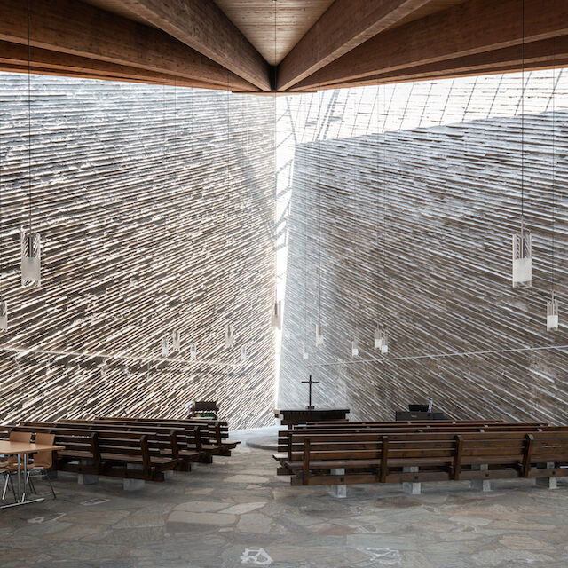 Kulturkirche Ost, Köln, Architekten Georg Rasch und Winfried Wolsky, 1968. Umnutzung und denkmalgerechte Sanierung, schultearchitekten, Köln, 2012.