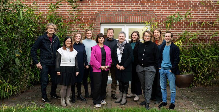 Das Team von Baukultur NRW ( von links): Lutz Kemper, Regina Mehr, Fenna Tinnefeld, Annabell Bialas, Santana Gumowski, Peter Köddermann, Ilka Dietrich-Kintzel, Lillith Kreiß, Iris Tritthart, Annika Stremmer, Timo Klippstein. Foto: Samuel Becker