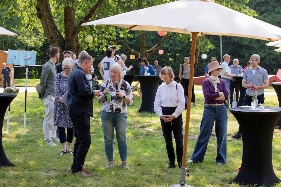 Im baukulturellen Gespräch: Peter Köddermann, Geschäftsführung Programm von Baukultur NRW, auf dem Sommerfest „Verwandlung als Aufgabe!“.
