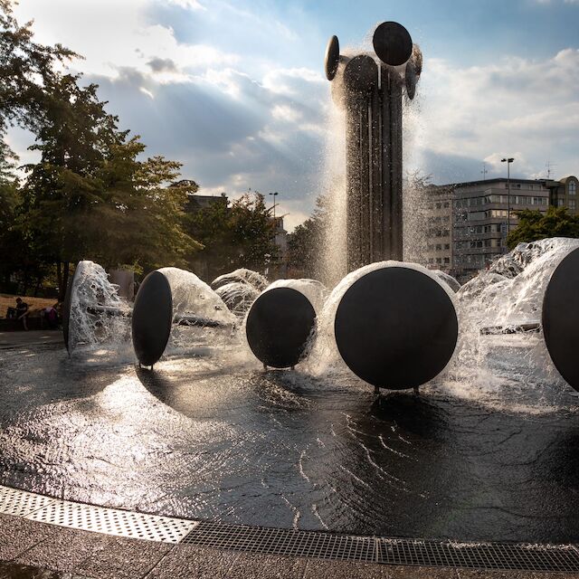 Wasserkinetische Plastik am Ebertplatz in Köln von Wolfgang Göddertz.