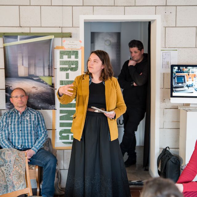 Diskutiert über das Umbauen: Lillith Kreiß, Projektmanagerin des UmBauLabors von Baukultur NRW.