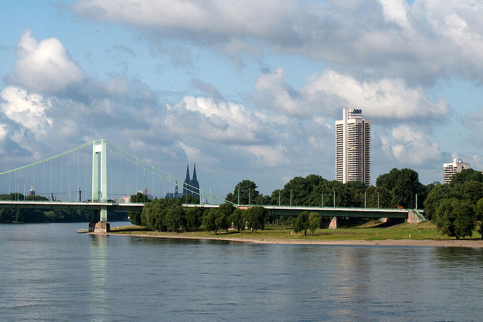 Colonia-Hochhaus in Köln.