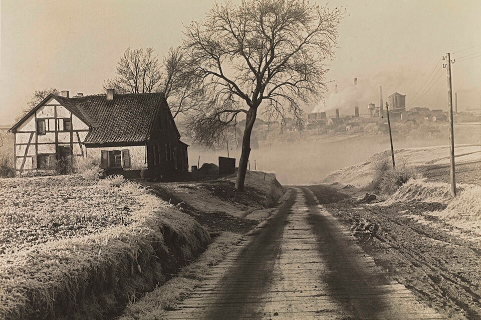 Gehöft in Essen-Frohnhausen und Zeche Rosenblumendelle, 1928.