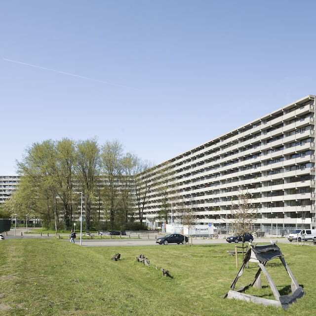 Das ausgezeichnete Projekt Kleiburg in Amsterdam von außen.