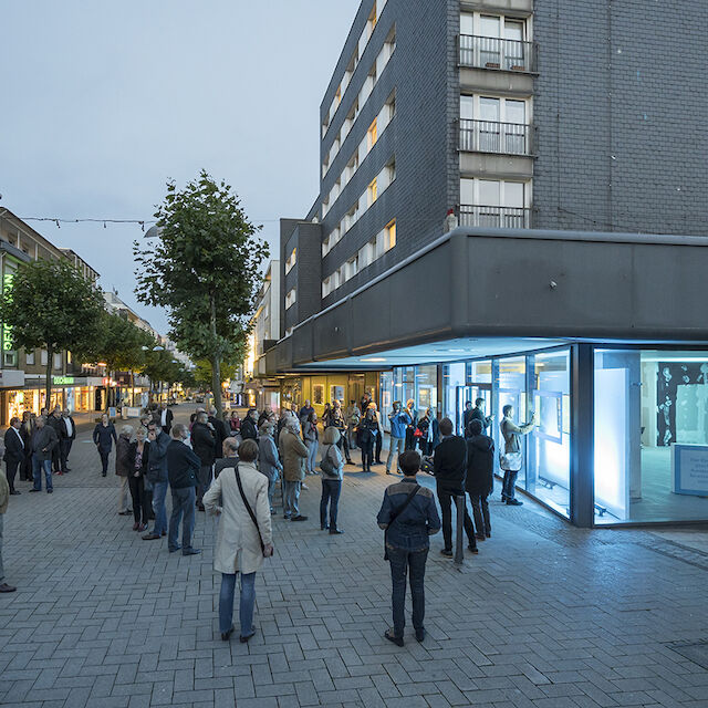 Schaufensterausstellung auf der Alleestraße in Remscheid.