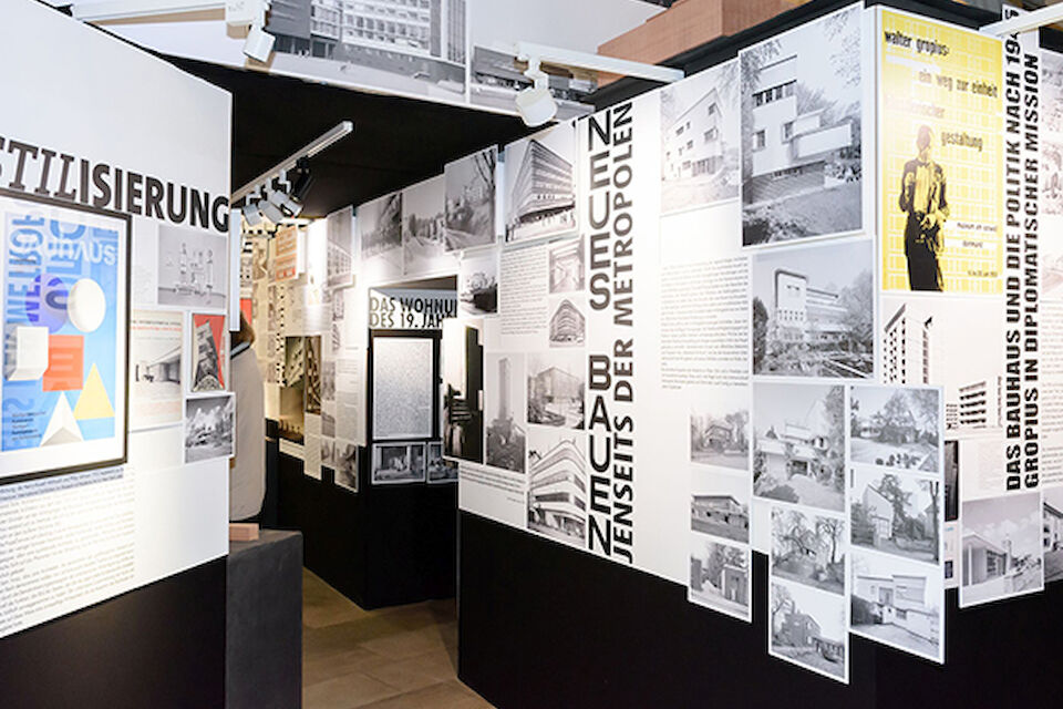 Vernissage der Bauhausausstellung &amp;quot;Neues Bauen im Westen&amp;quot;.