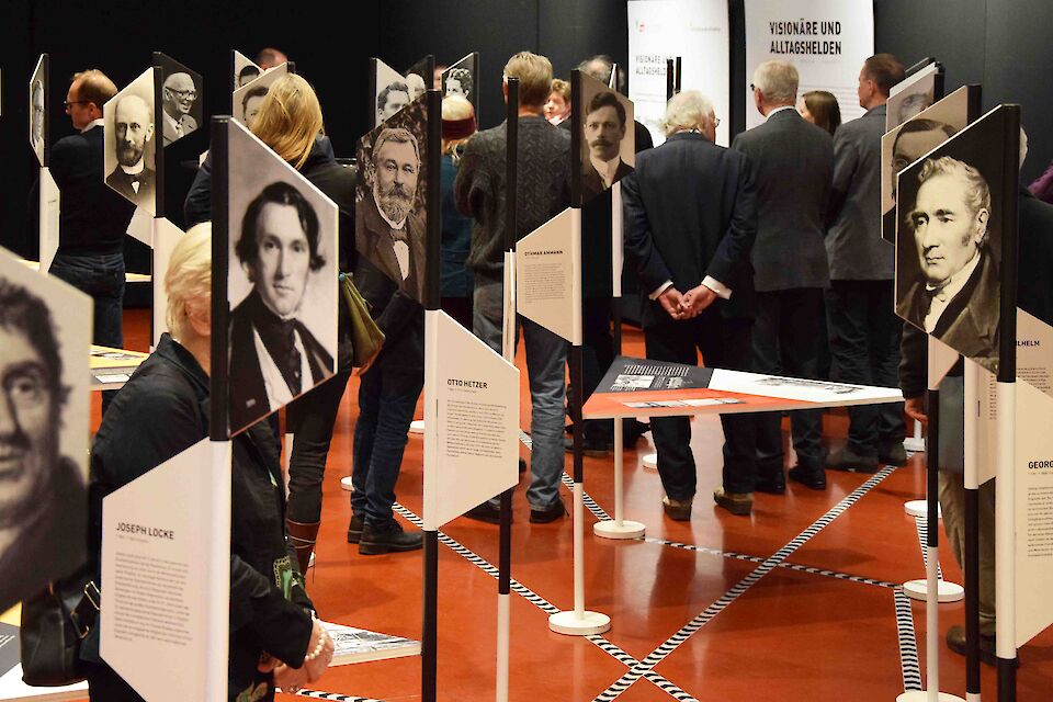 Ausstellungseröffnung im Salzburger Kammerlokal und Architekturhaus.