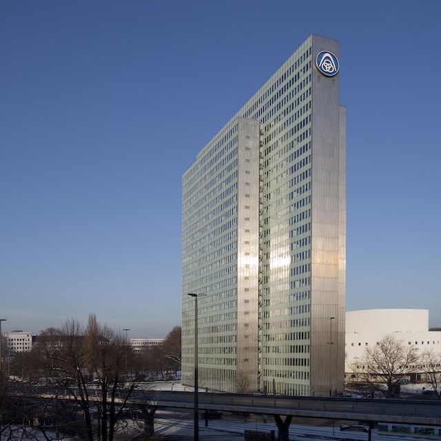 Das Dreischeibenhaus in Düsseldorf.