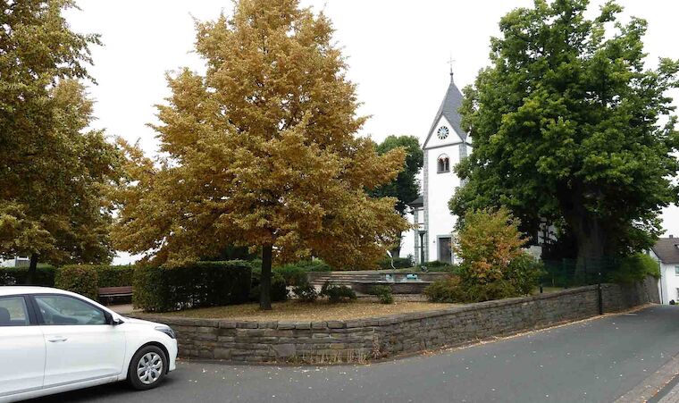 Die Namensgeberin der Ortschaft: die Kirche St. Aegidius. Foto: Peter Köddermann.