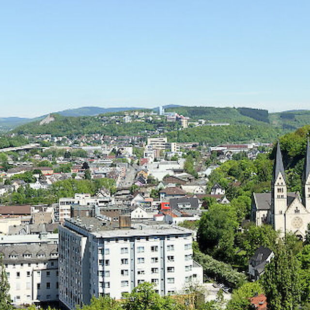 Blick auf die Stadt Siegen in Südwestfalen, welche die Regionale 2025 ausrichtet.