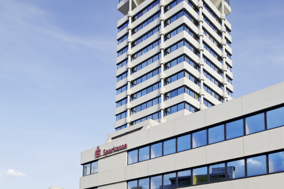Unter Denkmalschutz: das Gebäude der Sparkasse Wuppertal, gebaut von Paul Schneider von Esleben.